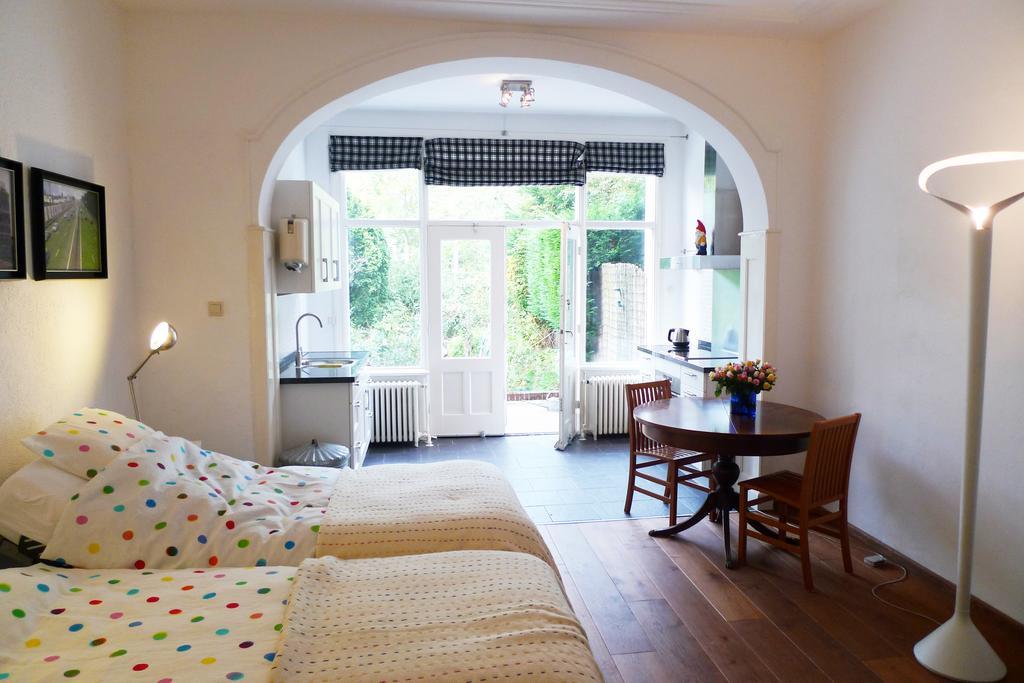 Bed & Breakfast Walenburg Rotterdam Pokój zdjęcie